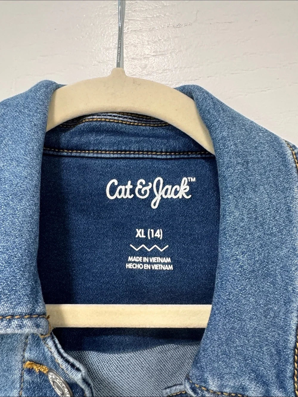 Cat & Jack light medium